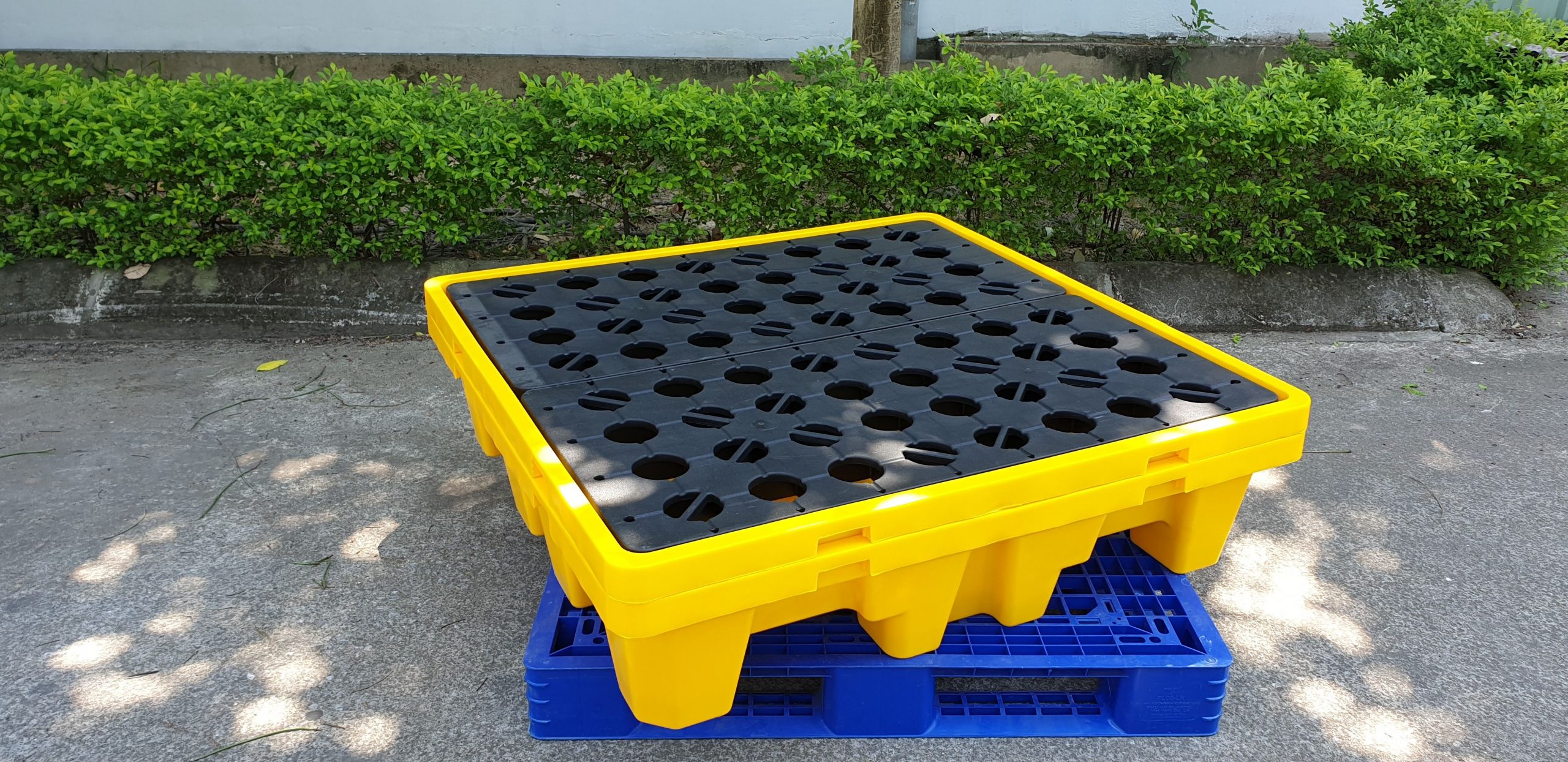 Spillage Control Sales 3 Spillage Control Sales -Spillage Control Sales khay pallet chong tran hoa chat chat luong scaled 1